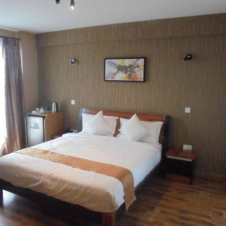 We Hotel & Suites نيروبي المظهر الخارجي الصورة