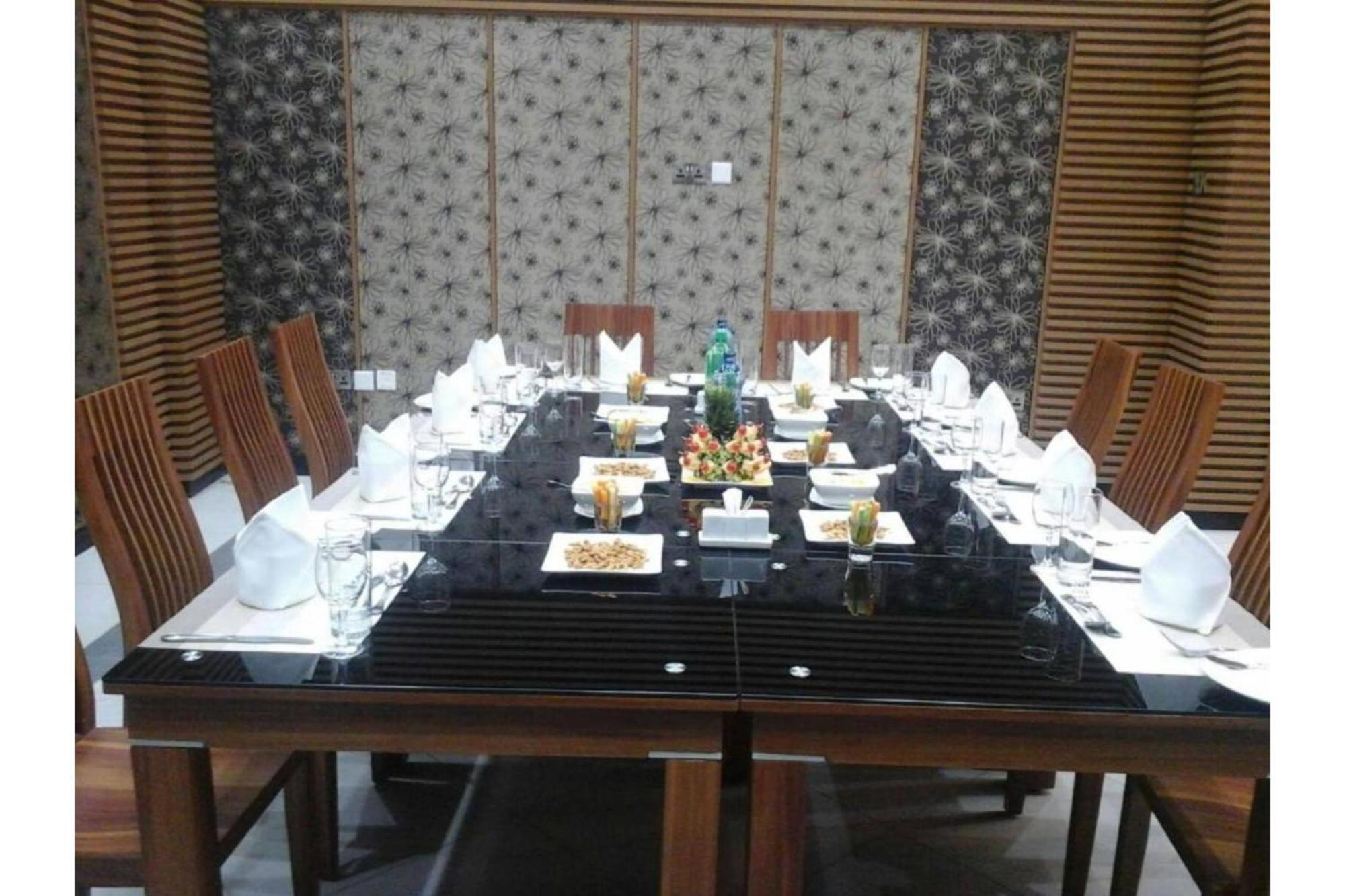 We Hotel & Suites نيروبي المظهر الخارجي الصورة