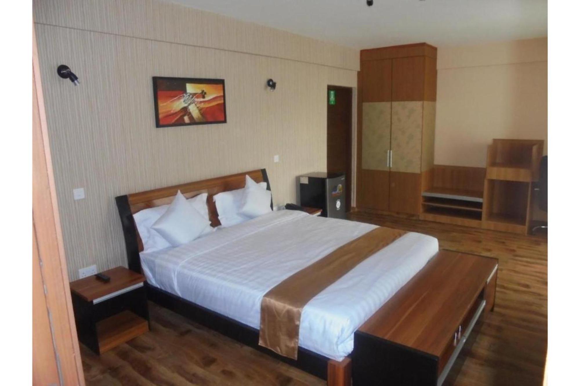 We Hotel & Suites نيروبي المظهر الخارجي الصورة