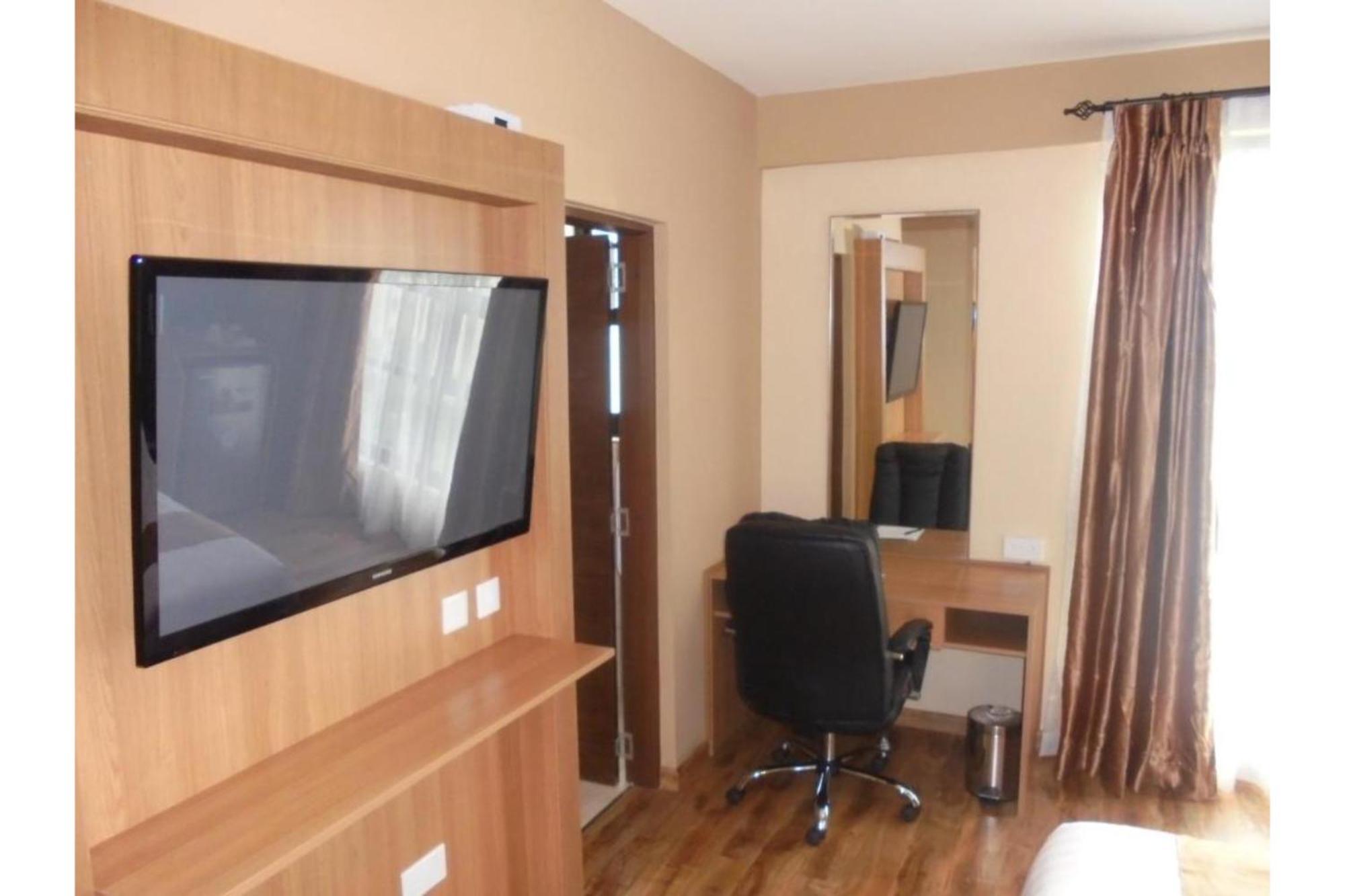 We Hotel & Suites نيروبي المظهر الخارجي الصورة